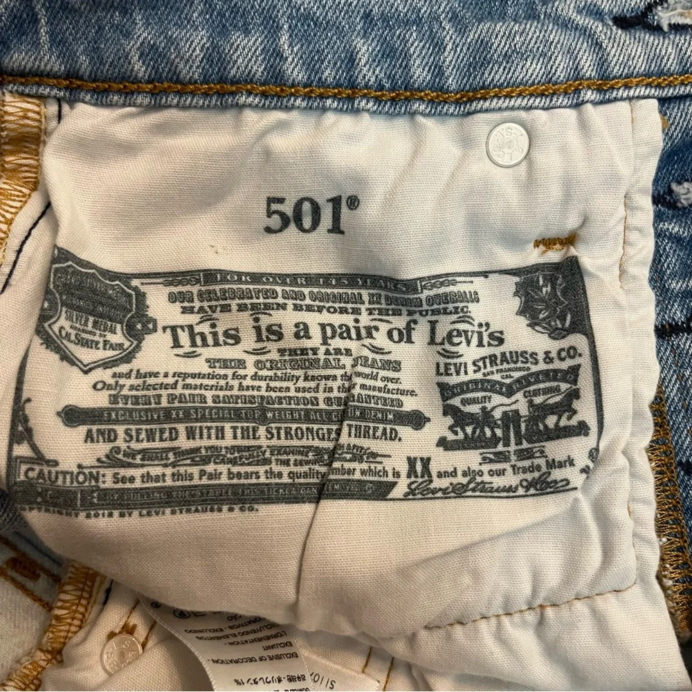 Levi’s 501 Button Fly Two Tone Shorts Waist Size 24 - Picture 10 of 12